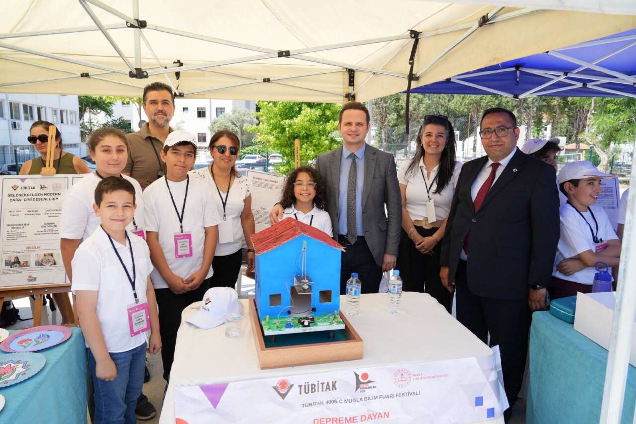 Muğla’da TÜBİTAK 4006-C Bilim Fuarı Başladı: 50 Proje Sergileniyor 6